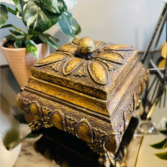 Serena and Lily White Macramé Crib Skirt Pottery Barn Muslin Blanket